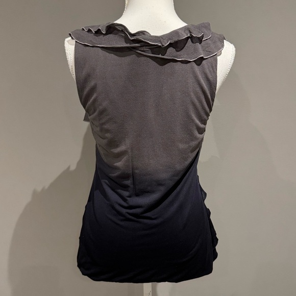 Gray and Black Ruffled Women's Top Sz L - Picture 2 of 4